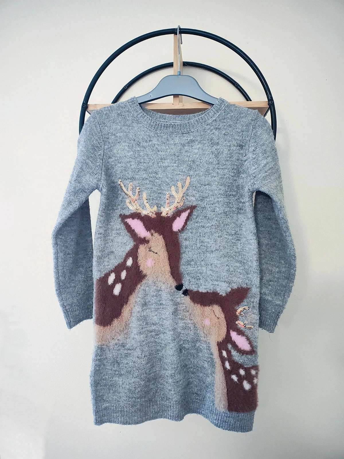 8 ans robe pull ( étiquette coupée)